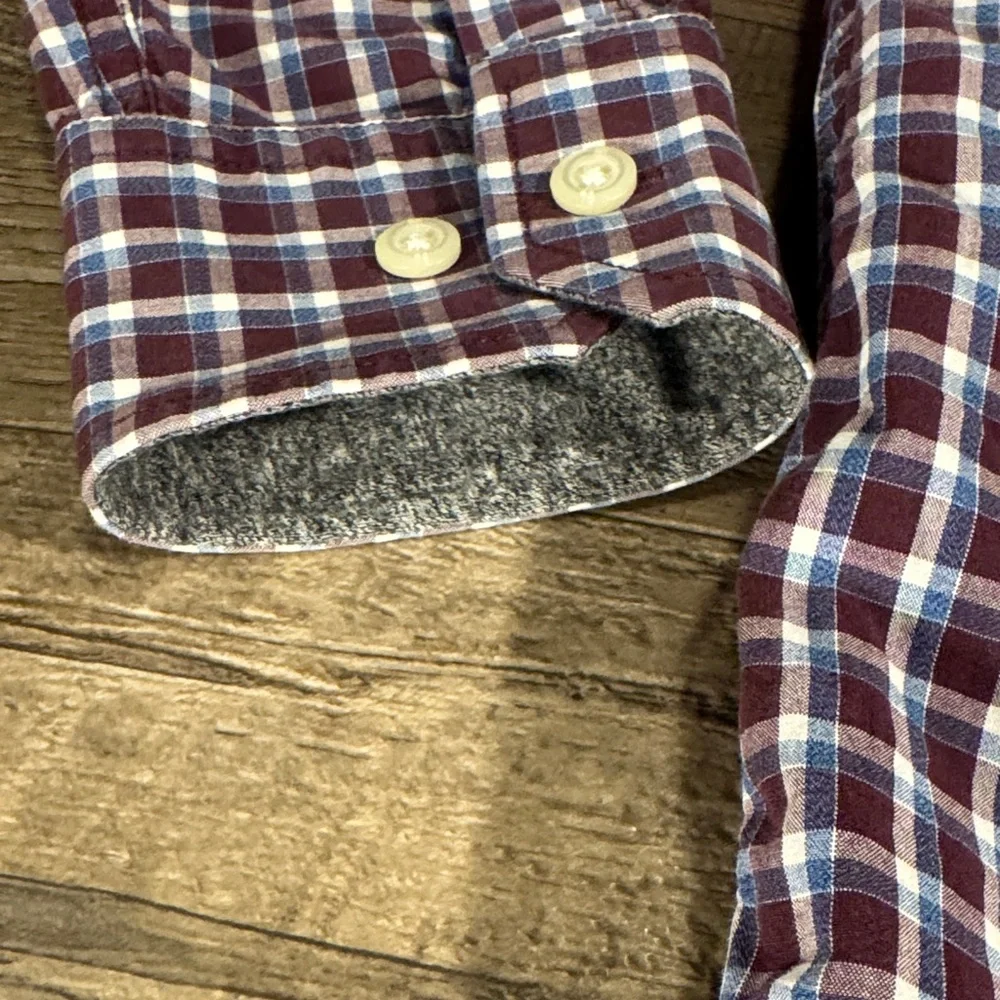 Banana Republic “Soft Wash Slim Fit” Plaid Shirt - Blue Red and White - Size S